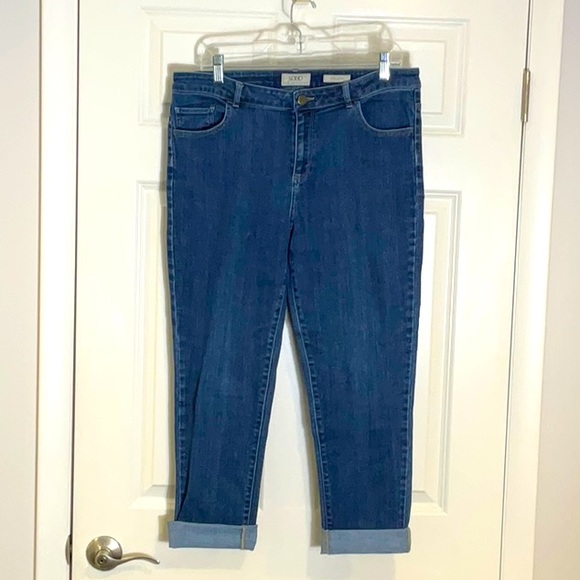 LOGO Straight Jean w/Rolled Cuff EUC - Picture 4 of 9